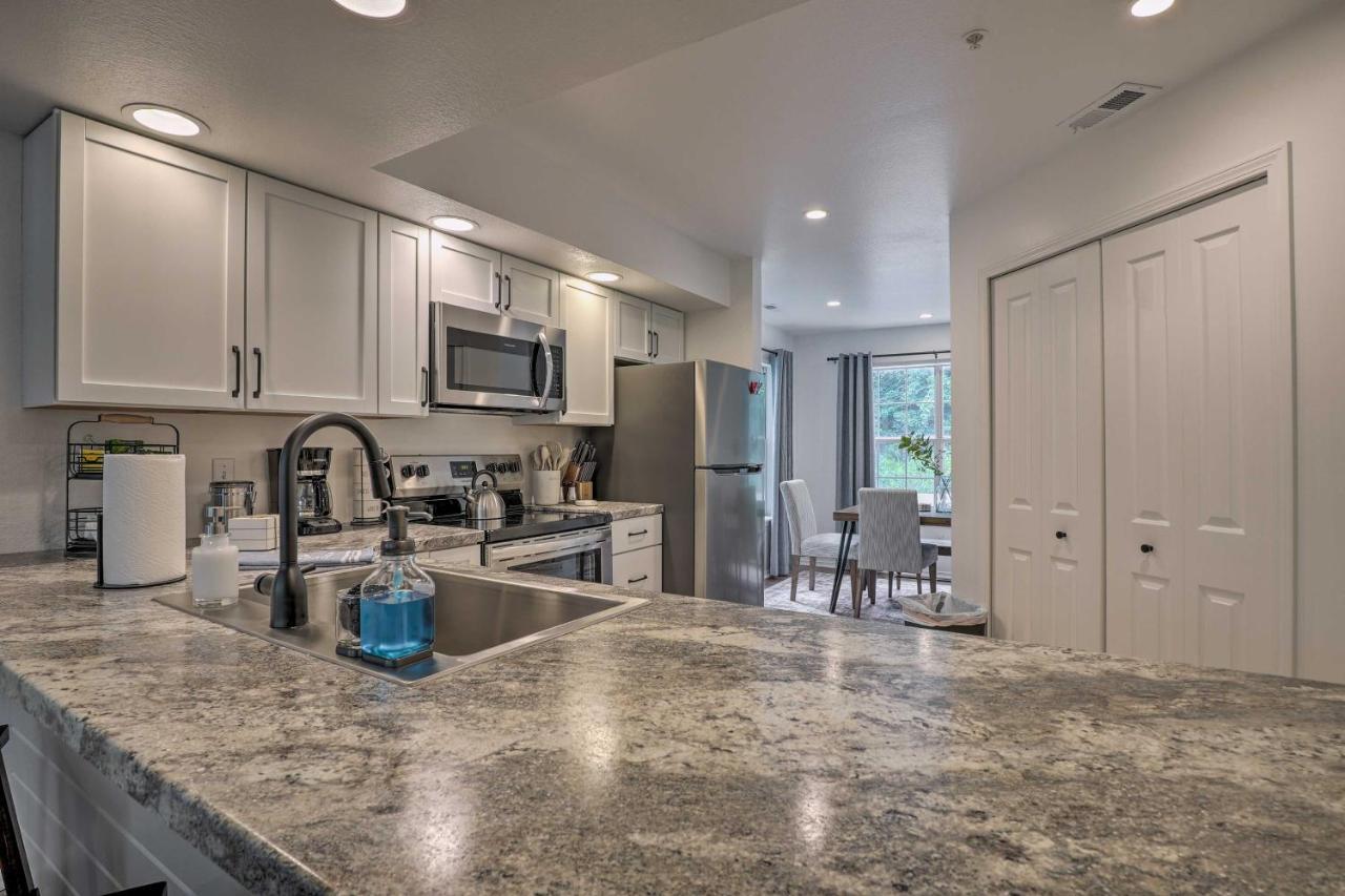 Branson Lakefront Condo With Sunroom And Lake Views! Екстер'єр фото
