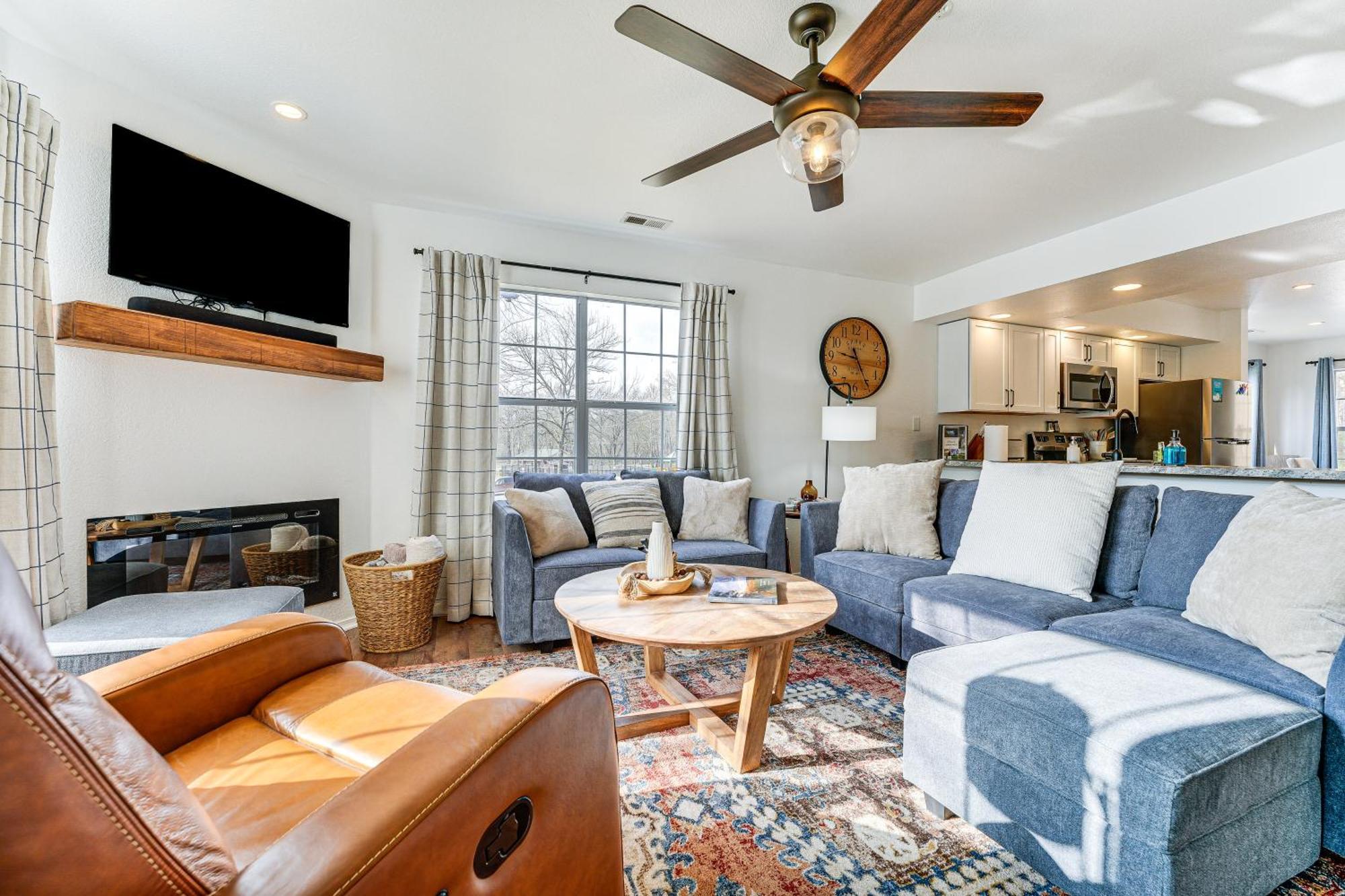 Branson Lakefront Condo With Sunroom And Lake Views! Екстер'єр фото